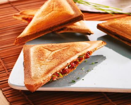 Sandwich met tonijn, tomaat & chorizo